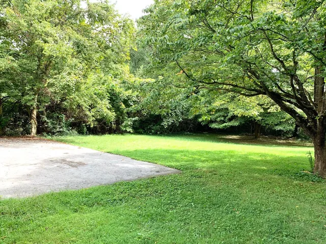 $1,295 | 208 State Line Road, Clarksville, TN 37042