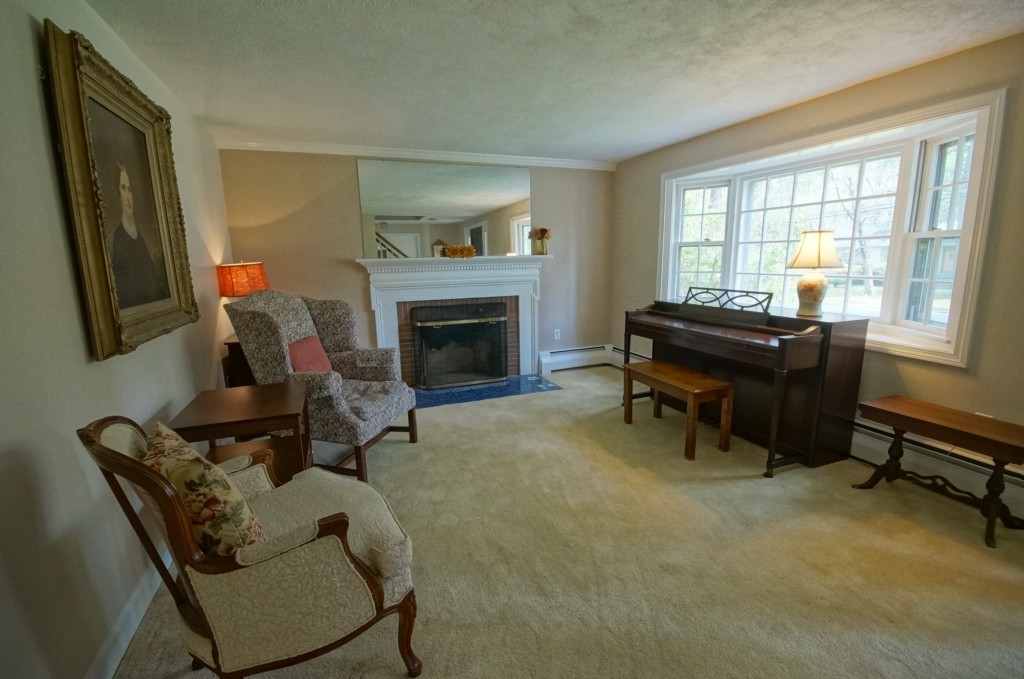 14 Evergreen Road Acton, MA 01720 - Photo 7 of 20 Gallery Image 7