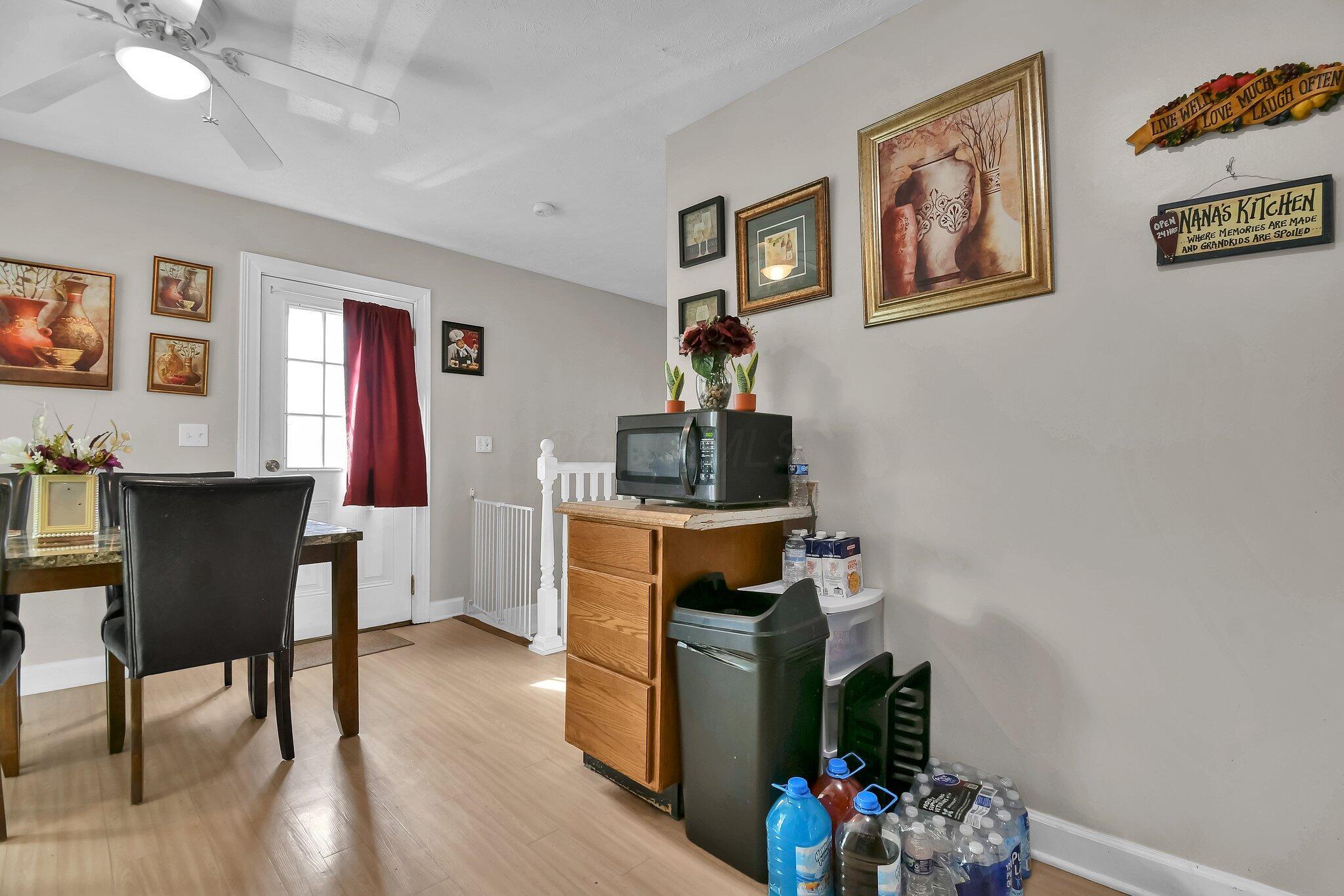 664 Hines Road Columbus, OH 43230 - Photo 25 of 25 Open floor plan kitchen
