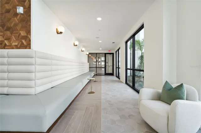 $1,675 | 1420 Lakefront Drive, Unit 4211, Sarasota, FL 34240