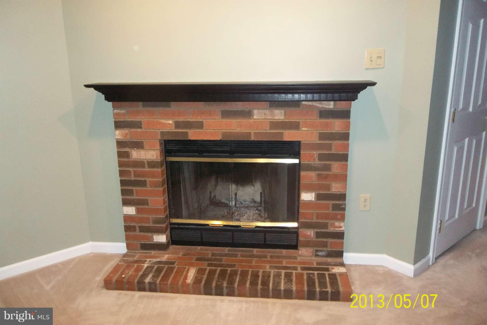 2463 Warm Spring Way Odenton, MD 21113 - Photo 12 of 28 Family Room