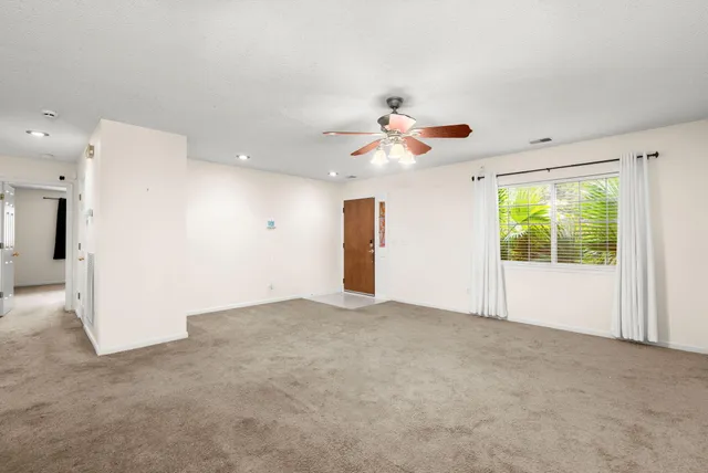 $320,000 | 7954 Long Shadow Lane, North Charleston, SC 29406