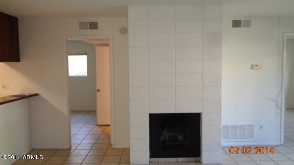 5525 East Thomas Road, Unit R4 Phoenix, AZ 85018 - Photo 5 of 14 2014-07-02 16
