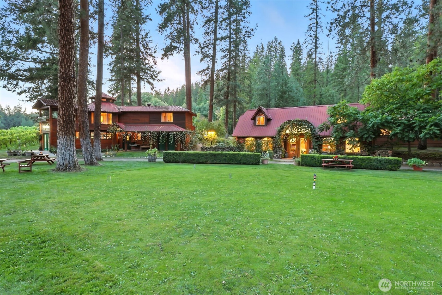 3725 Vineyard Way Kettle Falls, WA 99141 - Photo 36 of 40 a view of outdoor space with garden and trees