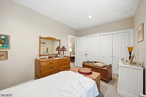 $2,400 | 82 Maple Avenue, Morristown, NJ 07960