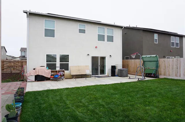 $495,000 | 405 Greene Way, Los Banos, CA 93635