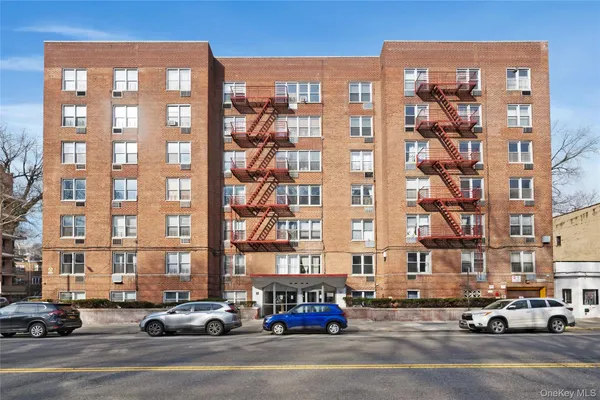 $2,200 | 6535 Broadway, Unit 4J | North Riverdale