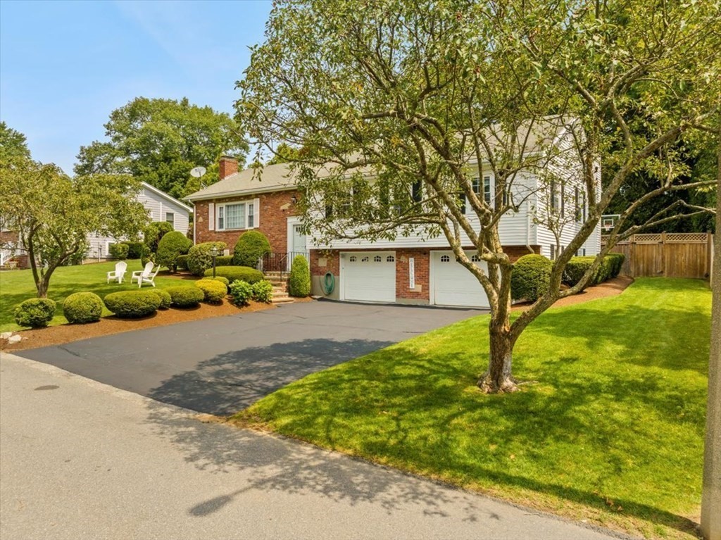 38 Lawndale Road Stoneham, MA 02180 - Photo 2 of 42 Gallery Image 2