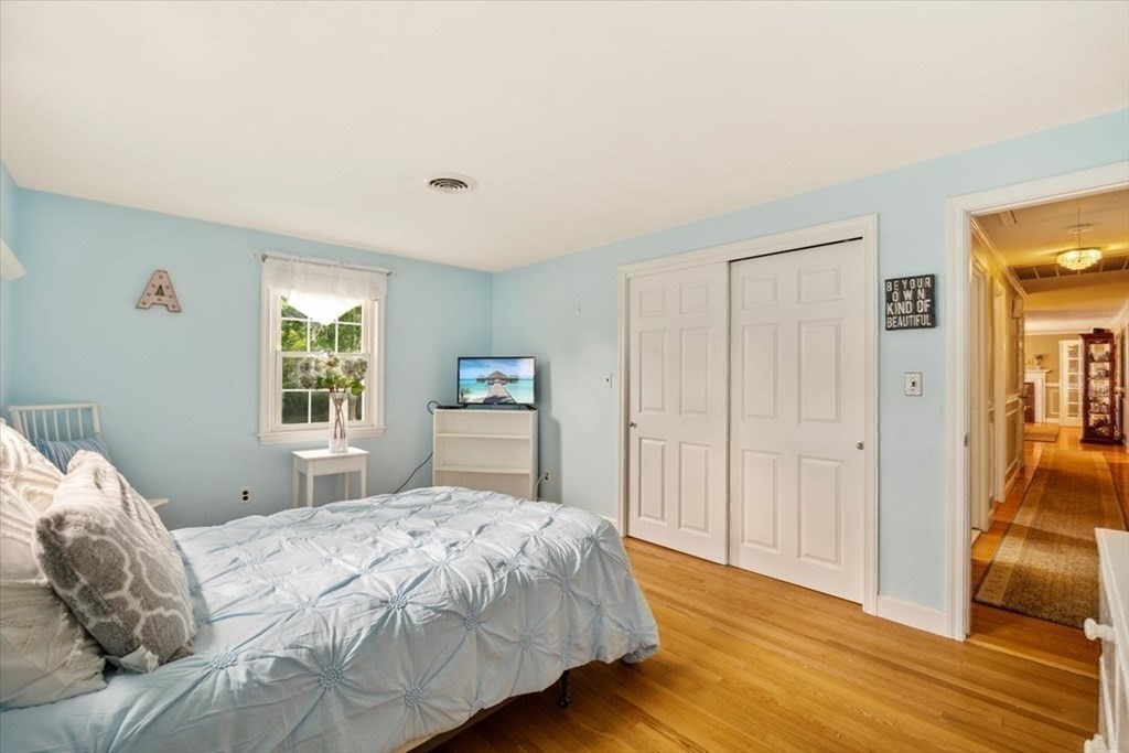 38 Lawndale Road Stoneham, MA 02180 - Photo 24 of 42 Gallery Image 24