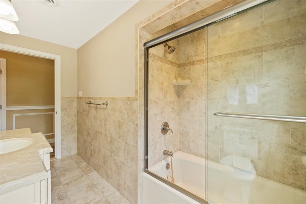 38 Lawndale Road Stoneham, MA 02180 - Photo 31 of 42 Gallery Image 31