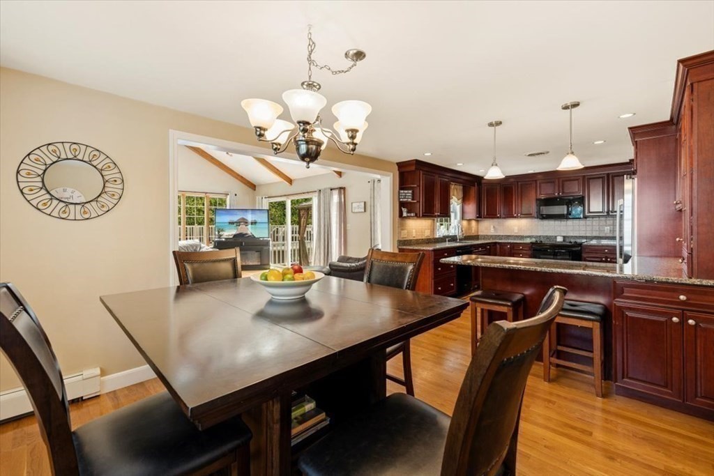 38 Lawndale Road Stoneham, MA 02180 - Photo 9 of 42 Gallery Image 9