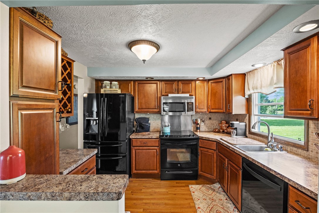 1140 Willits Road Ontario, NY 14519 - Photo 7 of 50 All updated and ready to prepare that special family dinner!
