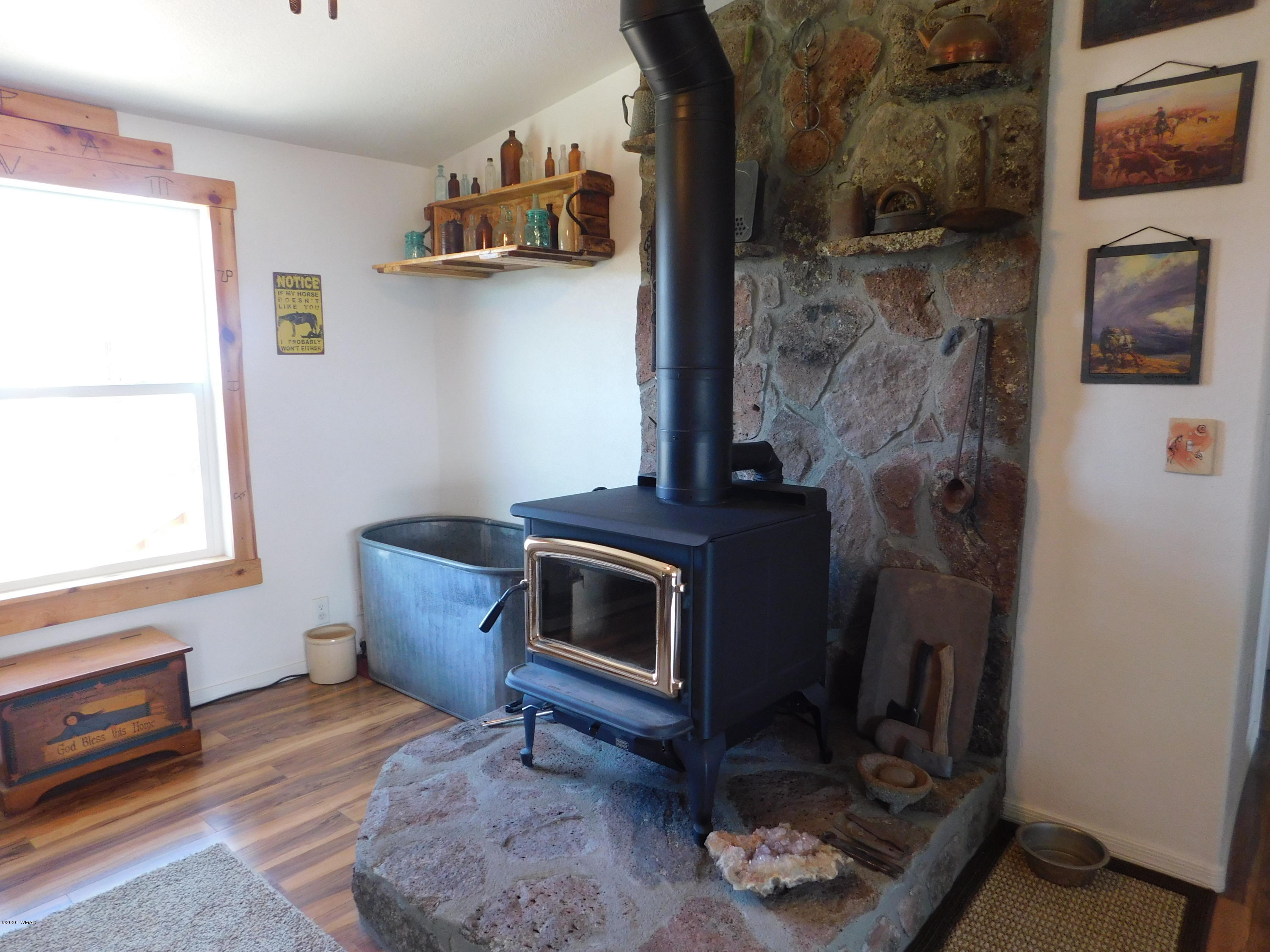1929 Crystal Lane Springerville, AZ 85938 - Photo 11 of 30