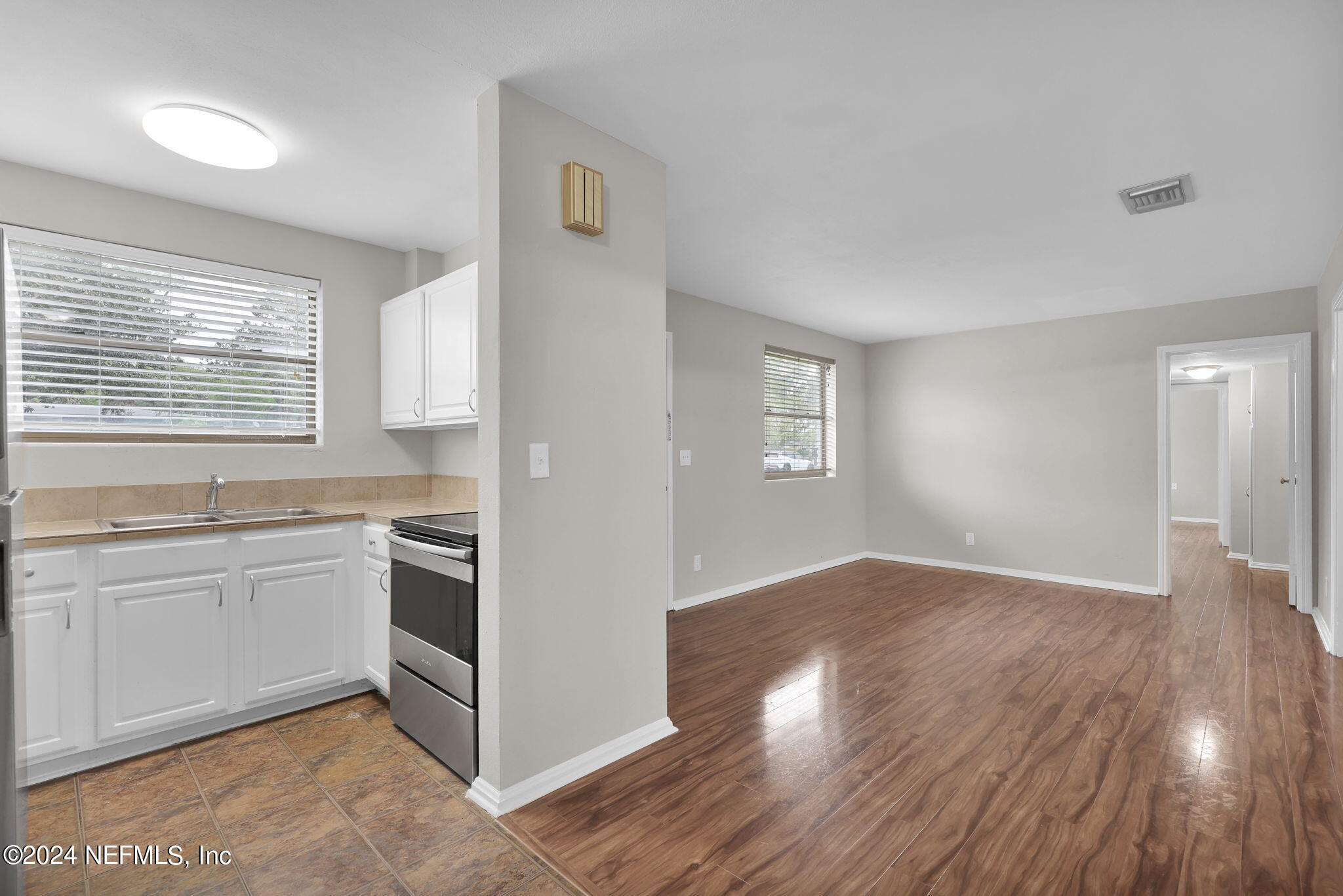 1056 Gunka Road Jacksonville, FL 32216 - Photo 17 of 34 16-web-or-mls-1056 Gunka Rd_016