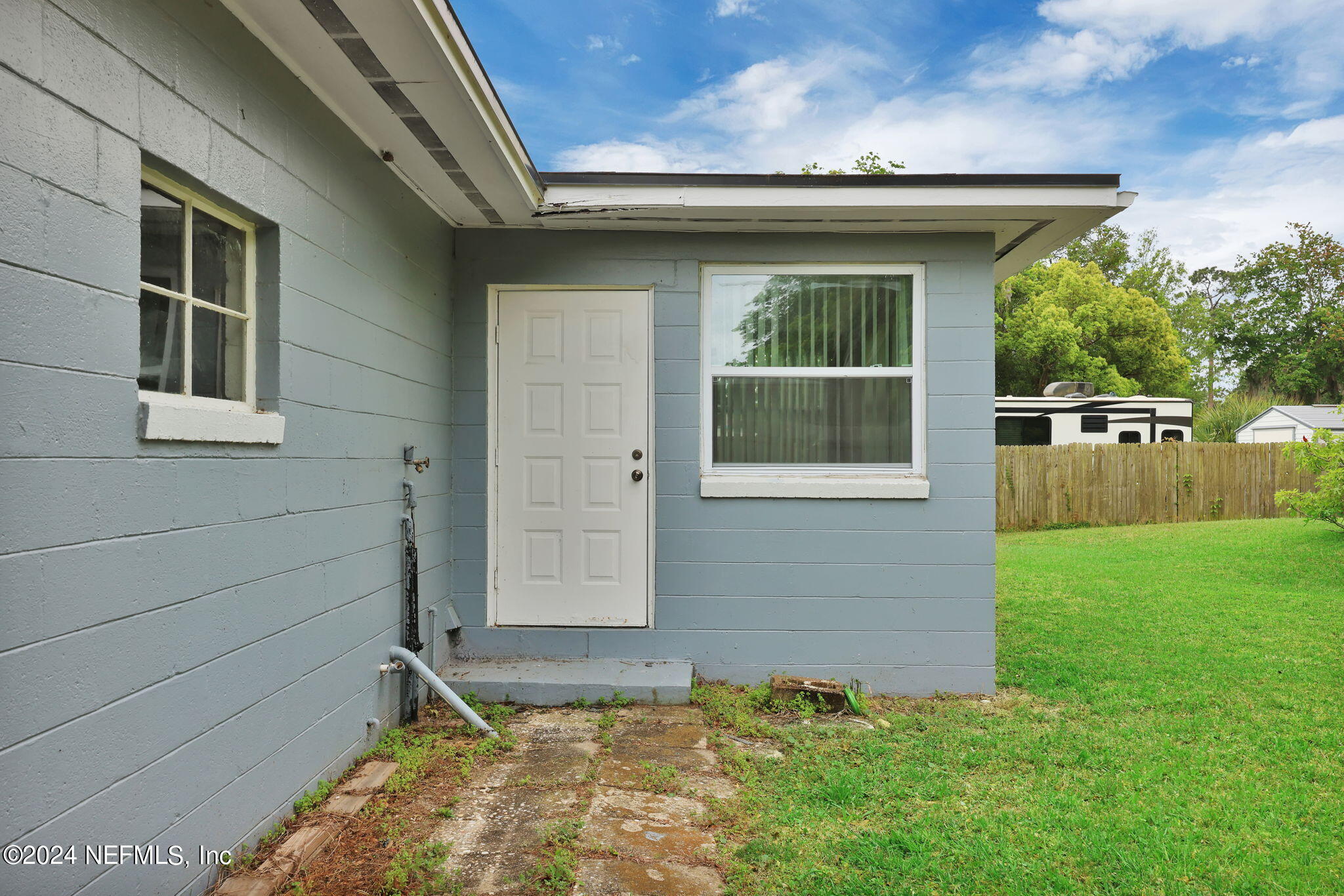 1056 Gunka Road Jacksonville, FL 32216 - Photo 29 of 34 28-web-or-mls-1056 Gunka Rd_028