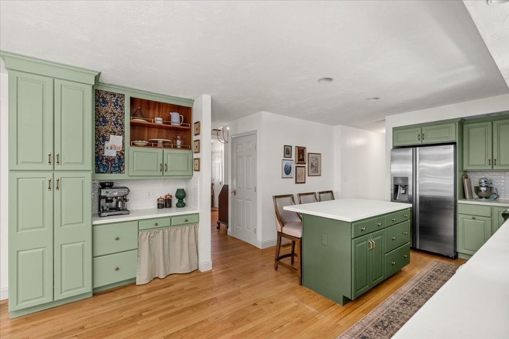 20 Lewis Farm Road Duxbury, MA 02332 - Photo 11 of 38 Gallery Image 11