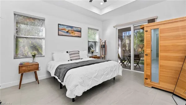 $665,000 | 569 Desoto Boulevard South, Naples, FL 34117