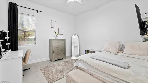 $665,000 | 569 Desoto Boulevard South, Naples, FL 34117