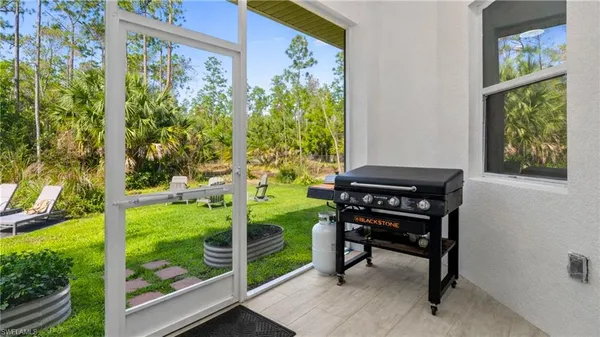$665,000 | 569 Desoto Boulevard South, Naples, FL 34117