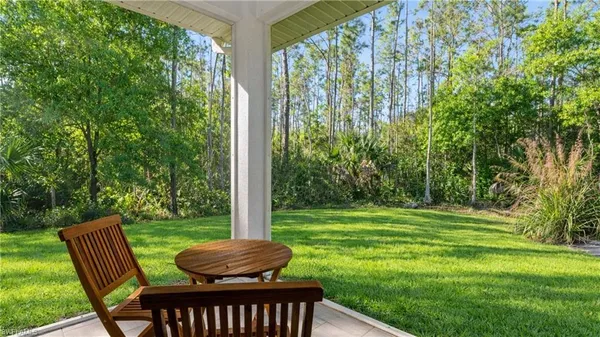 $665,000 | 569 Desoto Boulevard South, Naples, FL 34117
