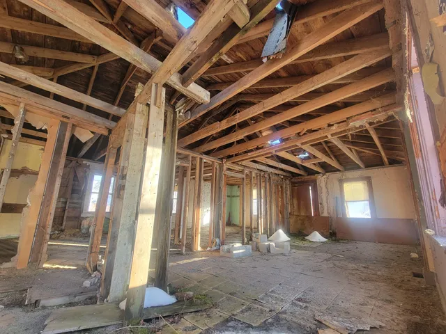 $41,500 | 501 Main Road, Charleston, ME 04422