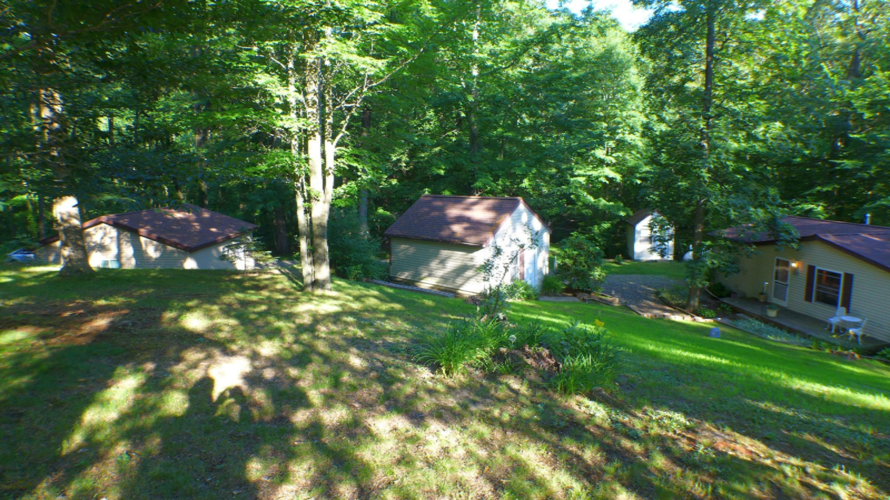8500 Lammers Road Delton, MI 49046 - Photo 4 of 47 Exterior 8500 S Lammers 004