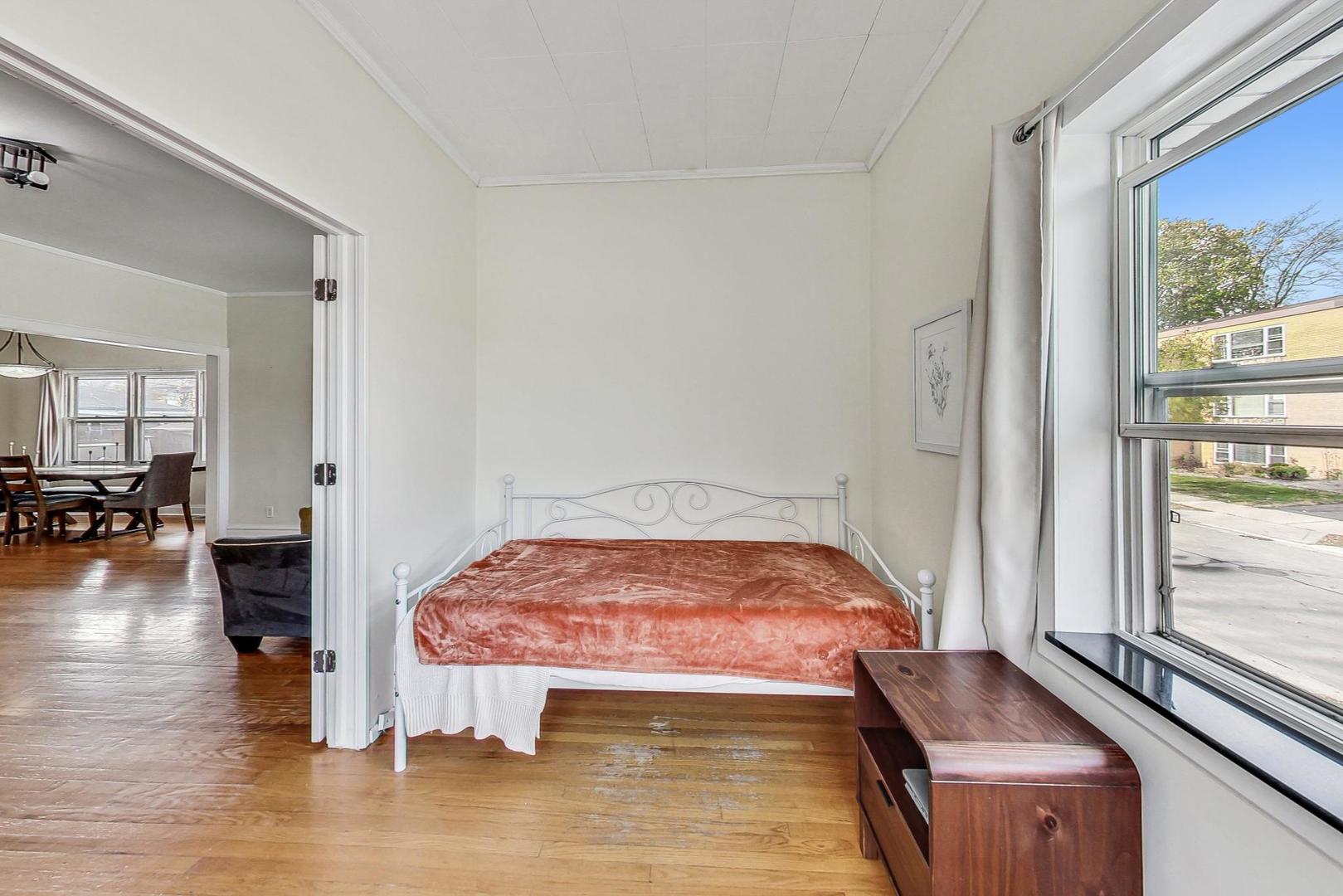 59 East Quincy Street Riverside, IL 60546 - Photo 11 of 45