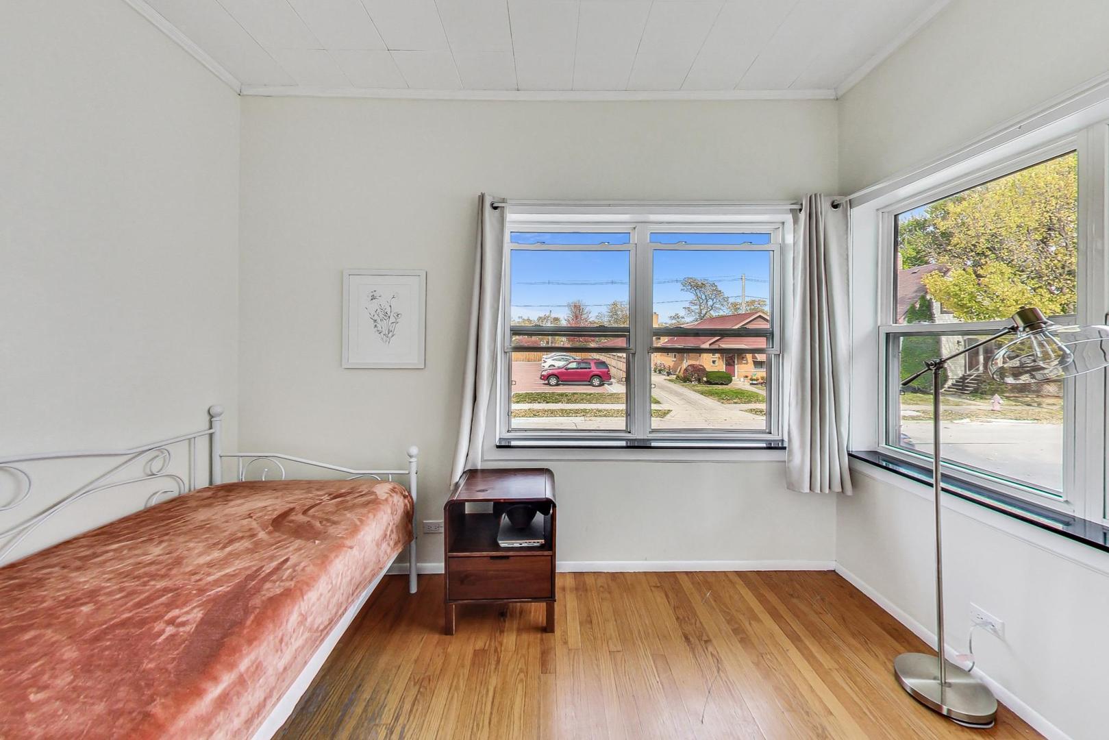 59 East Quincy Street Riverside, IL 60546 - Photo 12 of 45