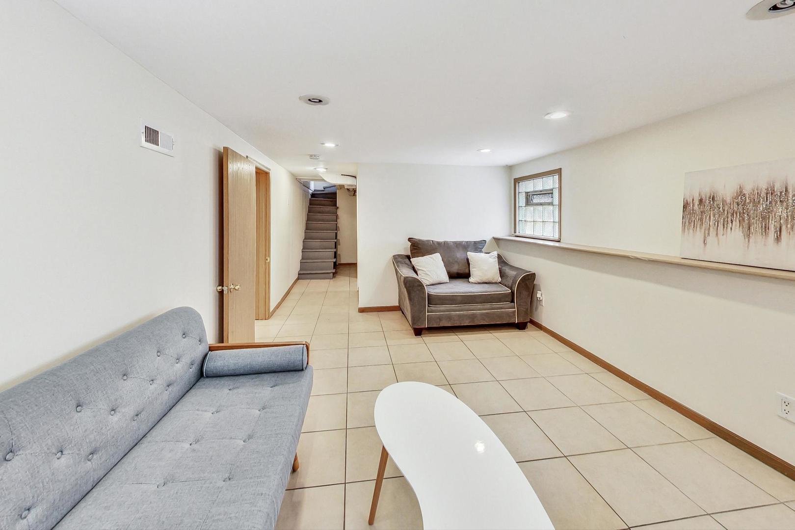 59 East Quincy Street Riverside, IL 60546 - Photo 24 of 45