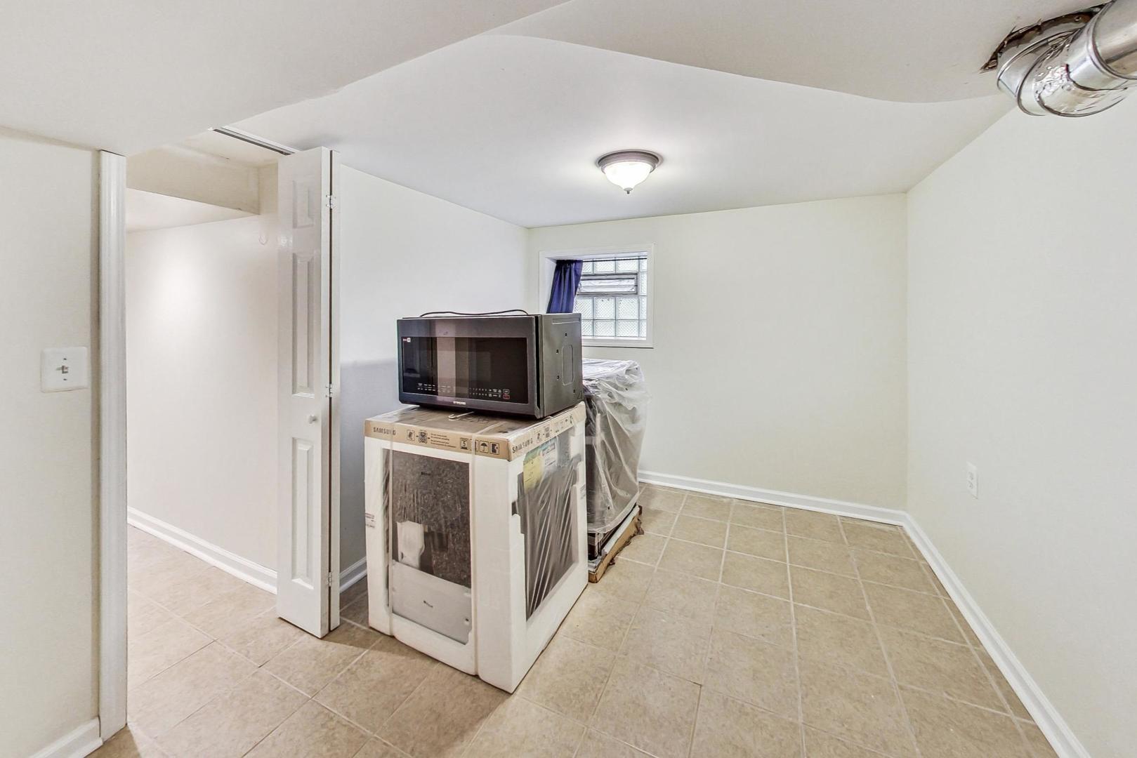 59 East Quincy Street Riverside, IL 60546 - Photo 33 of 45