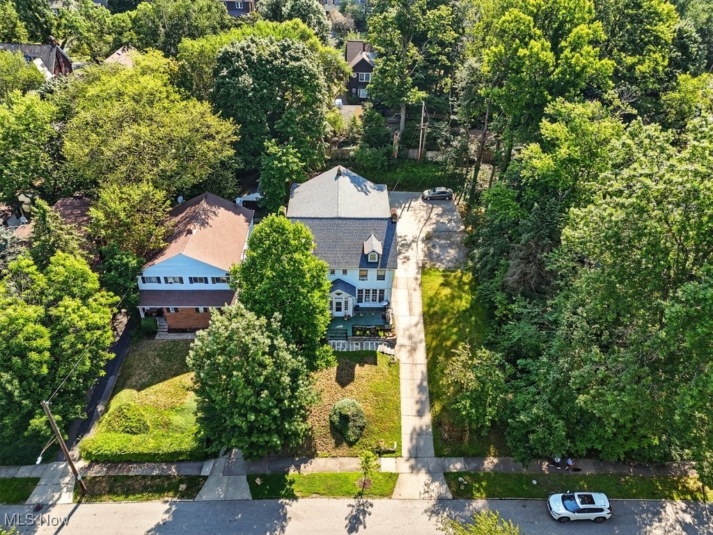 2341 South Overlook Road Cleveland, OH 44106 - Photo 10 of 48 Gallery Image 10