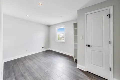 $699,000 | 5716 West Eastwood Avenue, Chicago, IL 60630