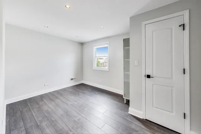 $699,000 | 5716 West Eastwood Avenue, Chicago, IL 60630