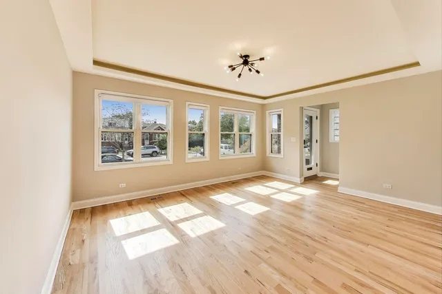 $699,000 | 5716 West Eastwood Avenue, Chicago, IL 60630