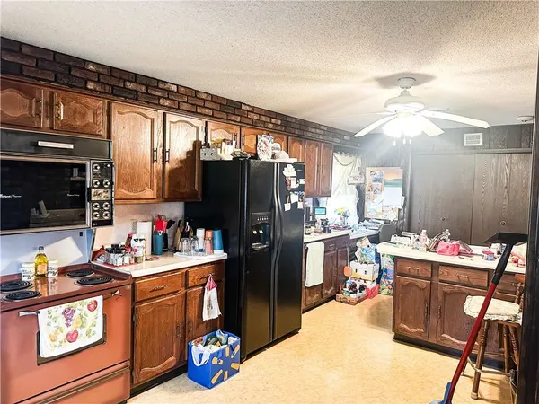 $274,000 | 25998 Hemlock Road, Bevier, MO 63532