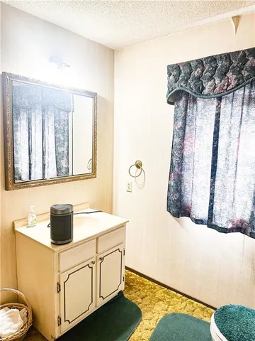 $274,000 | 25998 Hemlock Road, Bevier, MO 63532