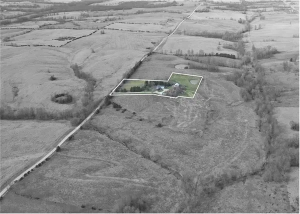 $274,000 | 25998 Hemlock Road, Bevier, MO 63532