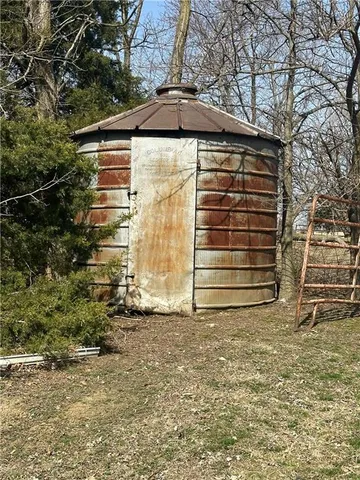 $274,000 | 25998 Hemlock Road, Bevier, MO 63532