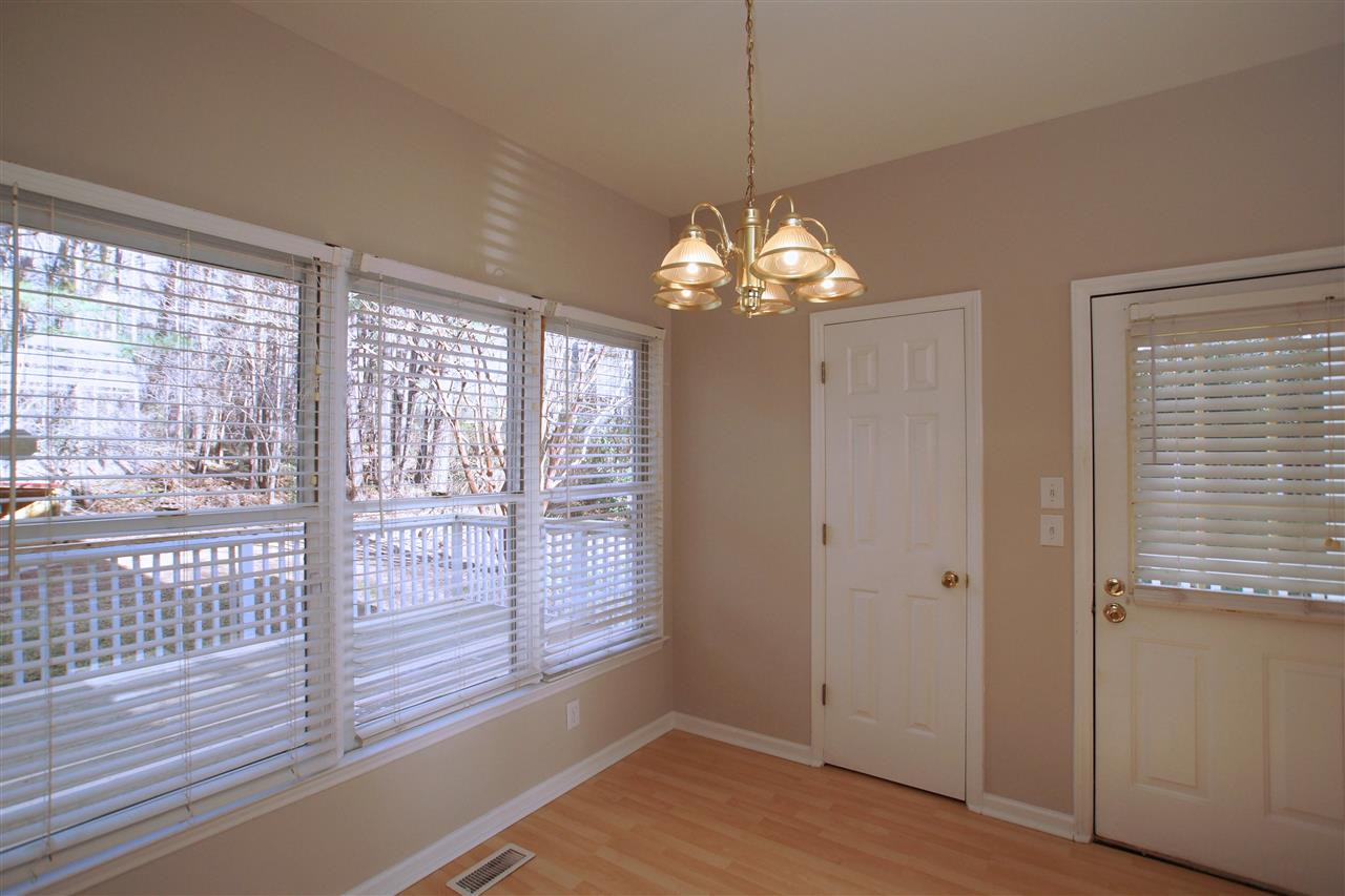 1605 Lethbridge Court Raleigh, NC 27606 - Photo 9 of 25 Breakfast Area