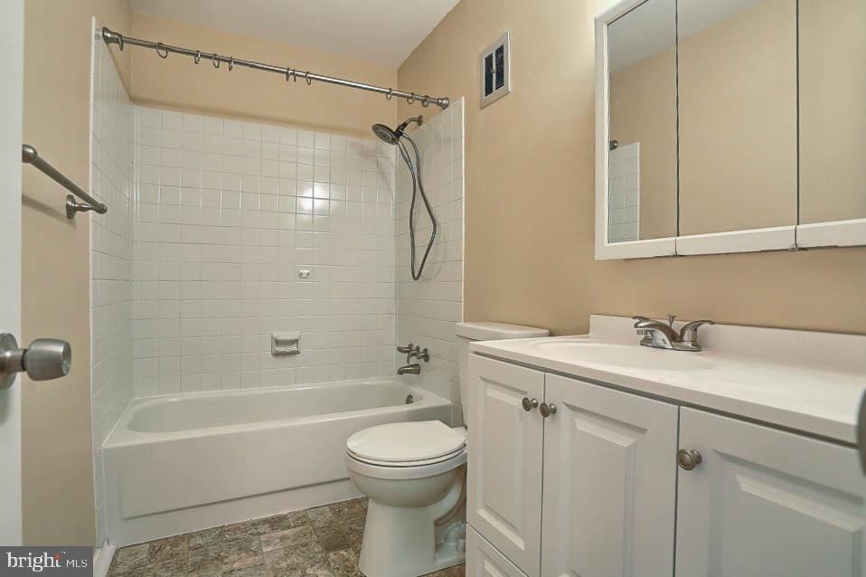 1724 Devers Road York, PA 17404 - Photo 11 of 32