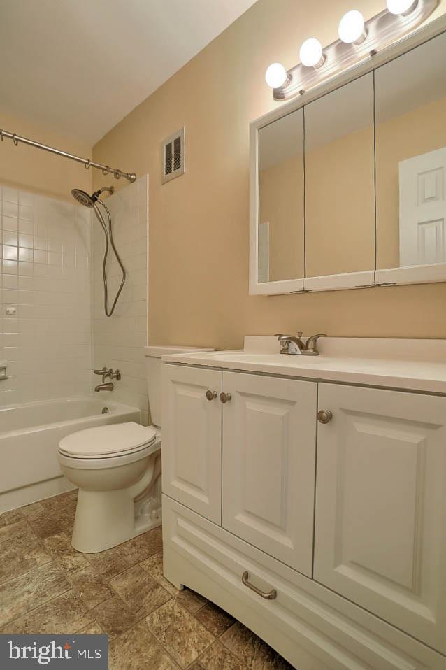 1724 Devers Road York, PA 17404 - Photo 12 of 32