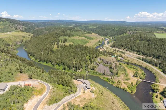 $235,000 | 1603 Royal Coachman Drive, Ashton, ID 83420