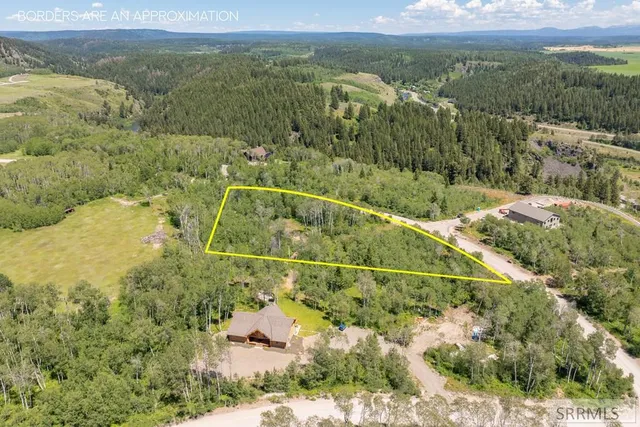 $235,000 | 1603 Royal Coachman Drive, Ashton, ID 83420