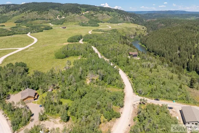 $235,000 | 1603 Royal Coachman Drive, Ashton, ID 83420