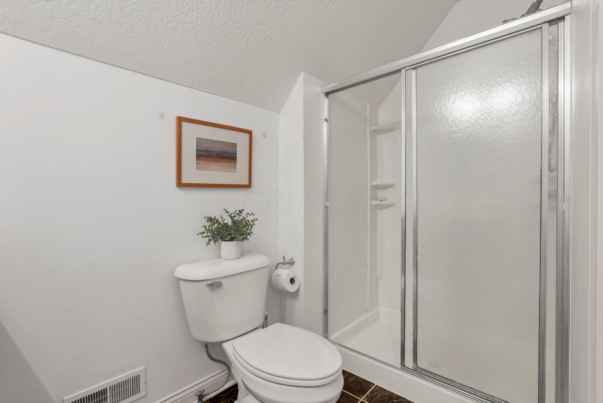 10980 Gorsuch Road Galena, OH 43021 - Photo 34 of 57 Primary Suite Full Bathroom