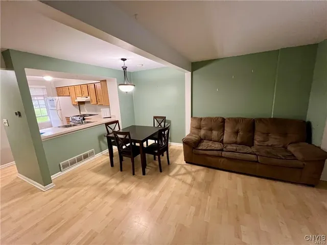 $1,975 | 4431 Heritage Drive, Clay, NY 13090