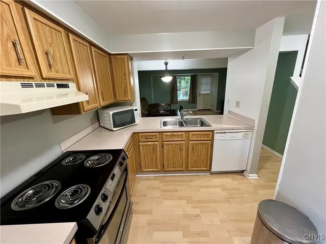 $1,975 | 4431 Heritage Drive, Clay, NY 13090