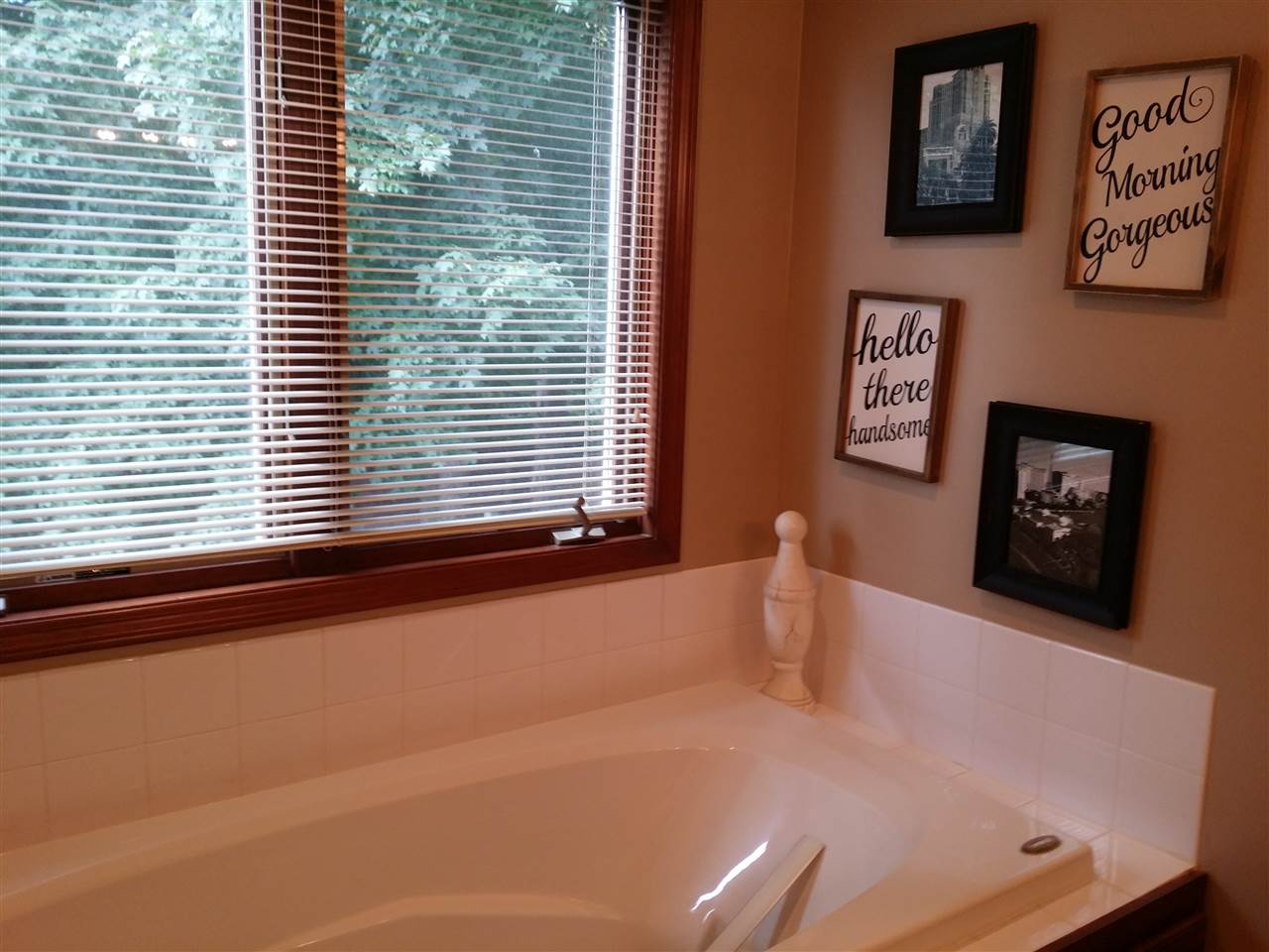 1822 Broken Oak Road Fort Wayne, IN 46818 - Photo 11 of 24