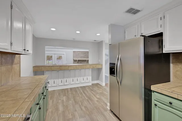 a view of empty room