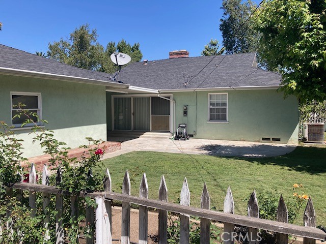 4948 Granada Avenue Riverside, CA 92504 - Photo 6 of 33 a front view of house with yard